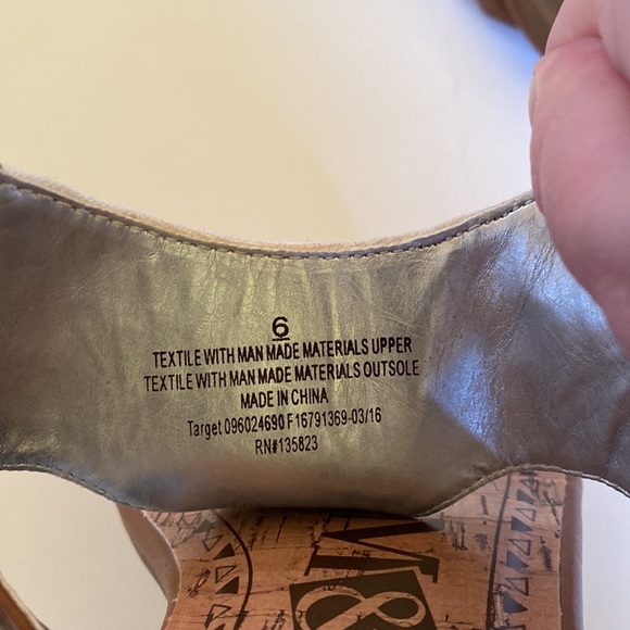 Sam & Libby Multi-Colored Slides - Picture 5 of 5